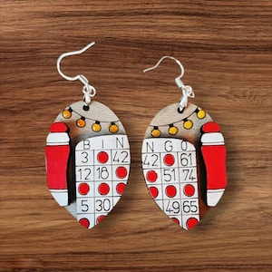 Pendientes de Bingo 3D pintados a mano en 3 opciones de color.