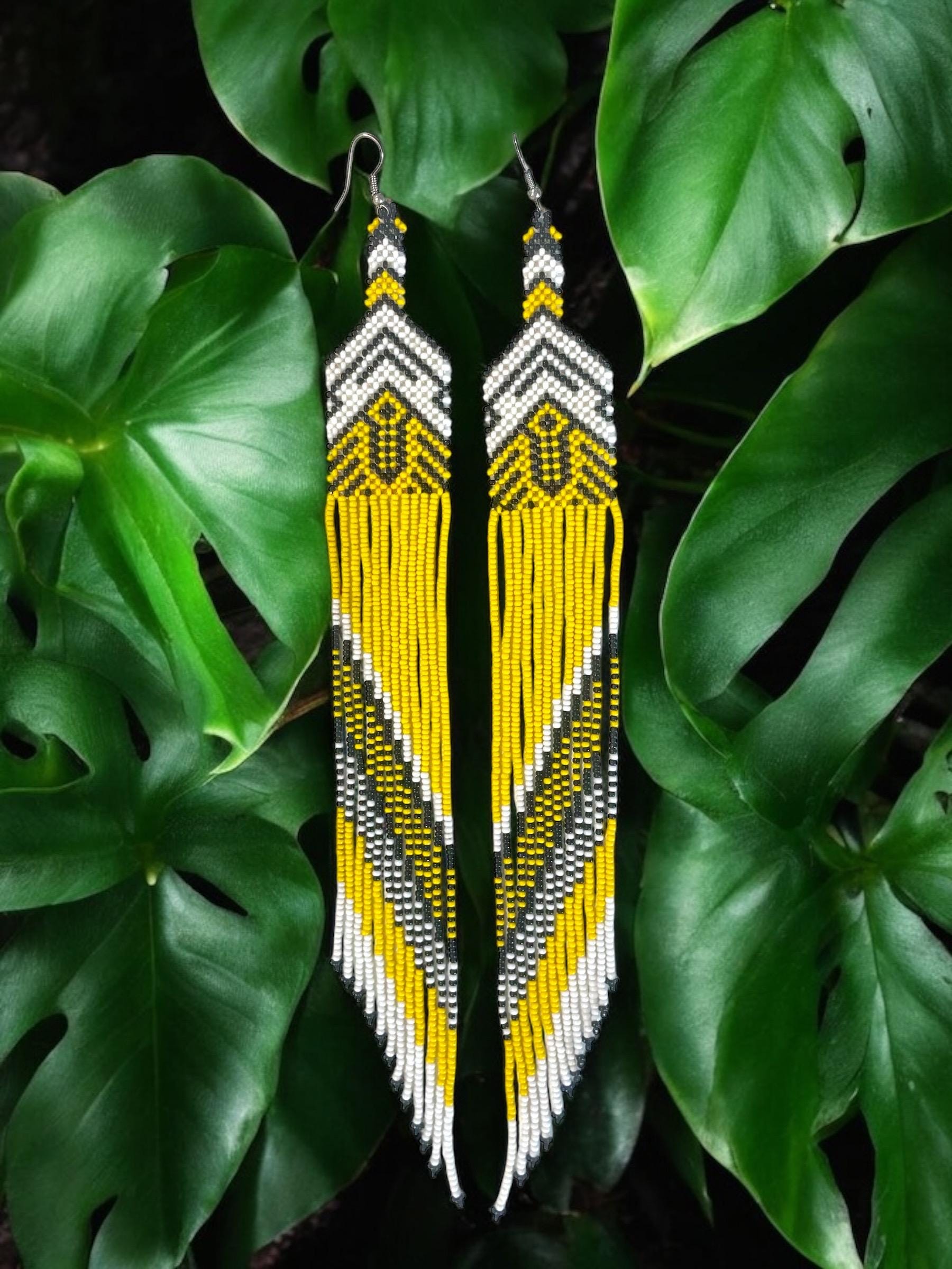 Yawanawá Ayahuasca Earrings – Handcrafted Amazonian Tribal Jewelry