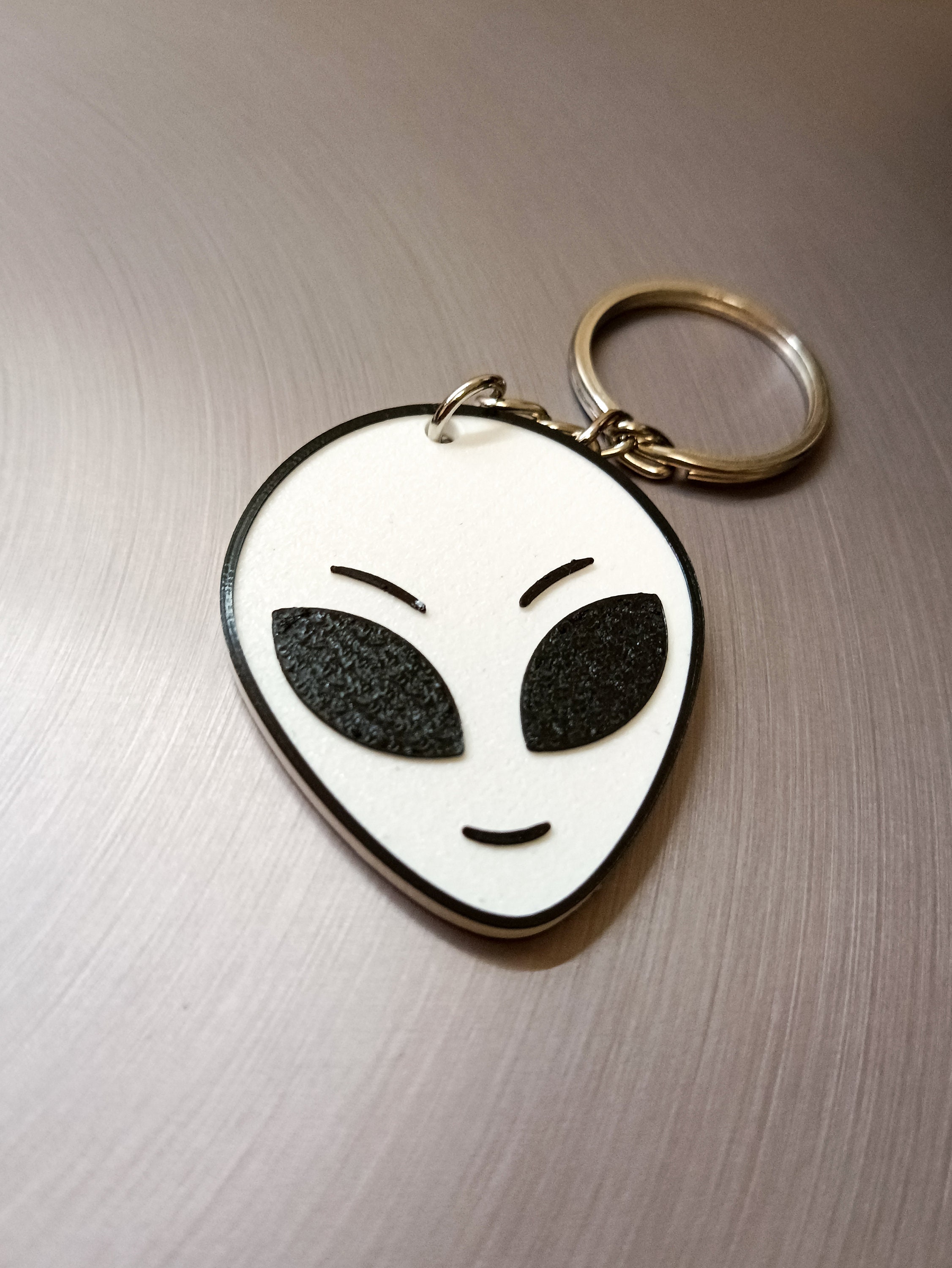 Alien Head Keychain - 3D Printed Figurine - Space Gift - Personalized ...