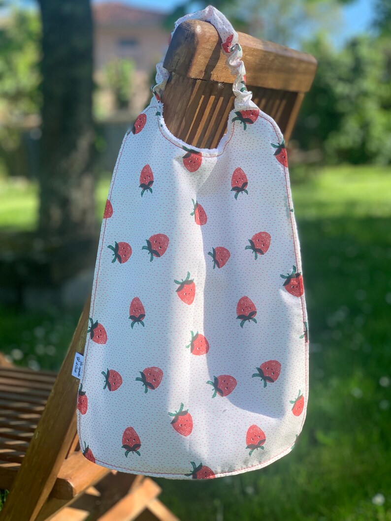 bavoir élastique, serviette elastique enfant, serviette maternelle, serviette des grands Fraises 🍓