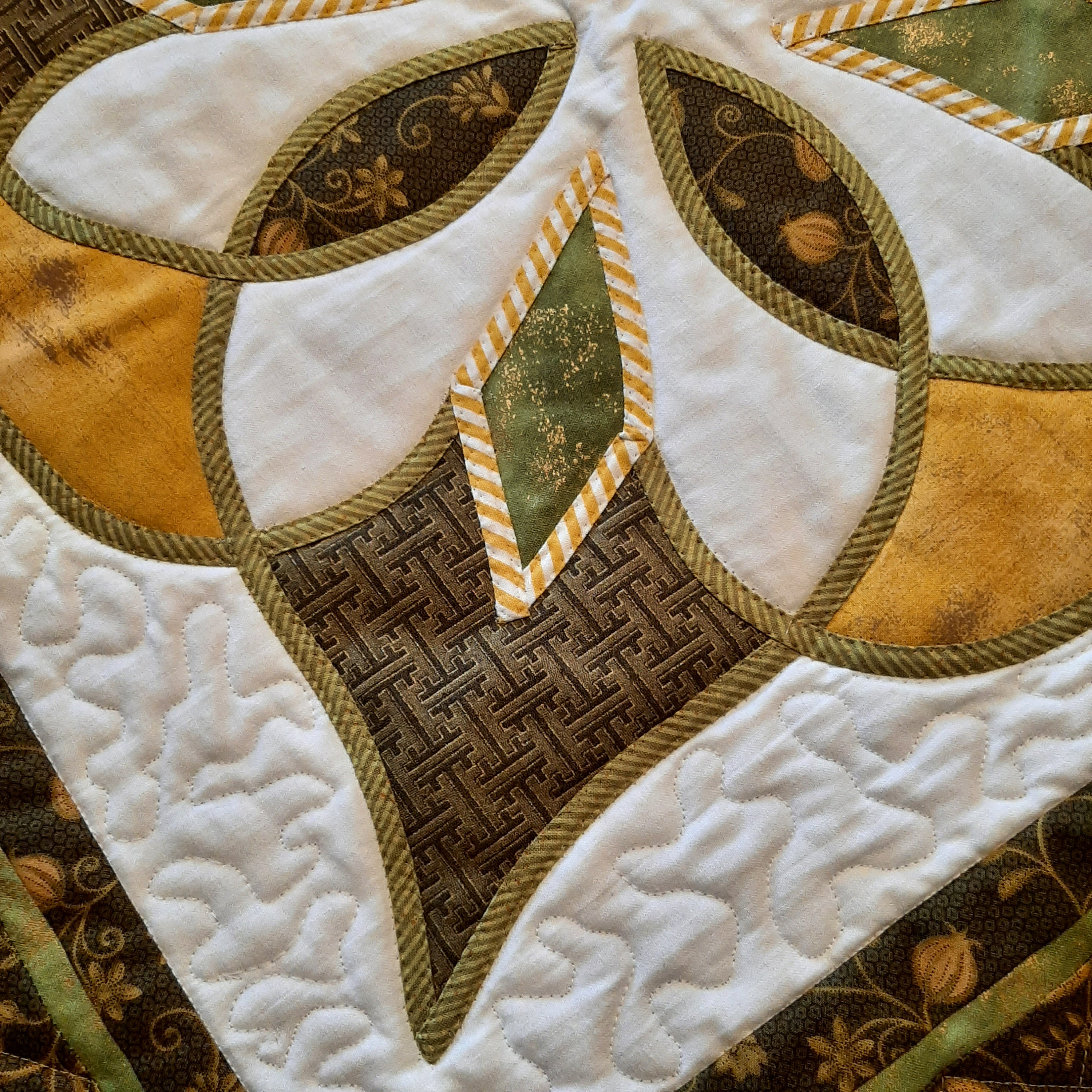 Wall Quilt, Celtic Knot Design, Wall Art, Table Topper, Rich Fall ...
