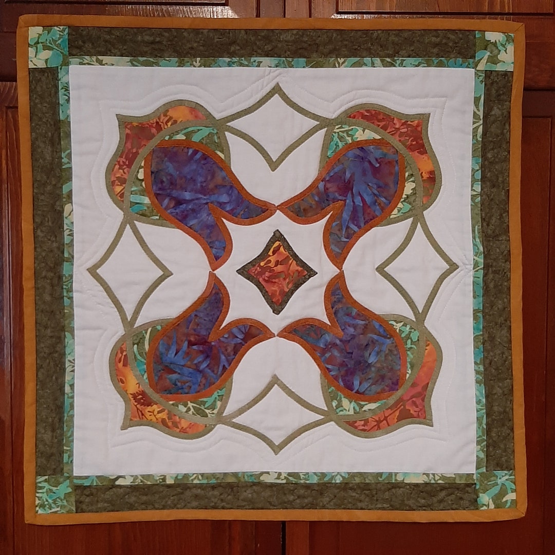 Celtic Knot Design, Wall Quilt, Wall Art, Table Topper, Modern - Etsy