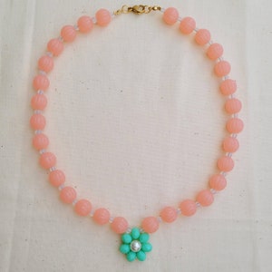 Frida Flower necklace- Peach | Green