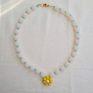 Frida Flower necklace- White | Yellow
