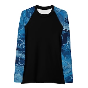 Women&#39;s BJJ Rash Guard- Blue Dragon Sleeve Design