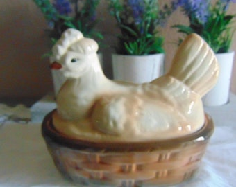 Very Vintage Ceramic Nesting Chicken- Pre Owned