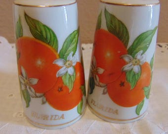 Darling pre owned Vintage Florida Oranges Salt and Pepper Shakers