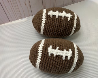 Patrón de peluche de balón de fútbol a crochet: Términos de EE. UU. (Descarga PDF únicamente)