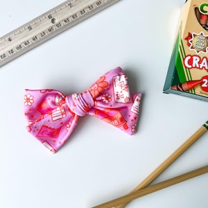 Back to school hair bow| first day of school hair clip| first grade, 2nd grade, third grade| pinwheel bows, bows for girls