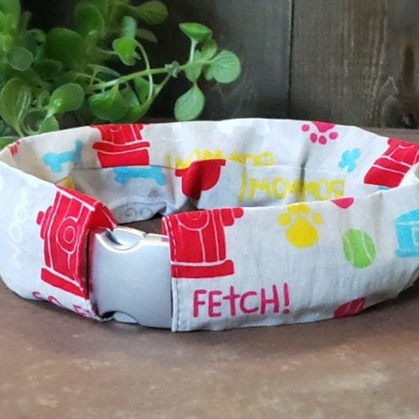 Go Fetch! collar slip cover. Protects from dirt. Easy to slip over existing collar. Machine washable. Ruffle free, smooth fit collar wrap