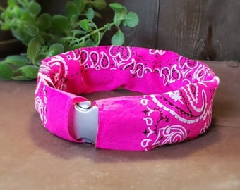 Neon print dog collar cover. High visibility wrap will slip over existing collar. Smoother, scrunch and ruffle free look. Machine washable