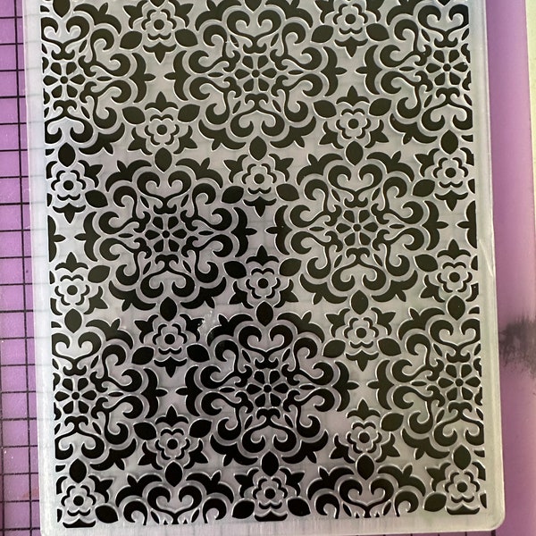 Baroque embossing folder