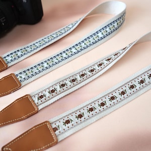Handmade Floral Camera Strap for Photography Lover, Embroidered Neck Strap, Durable & Anti-Slip Camera Strap, Photographer Gift, Camera Gear