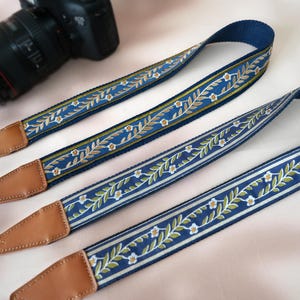 Floral Embroidered Blue Camera Strap, Handcrafted DSLR Strap, Polaroid Camera Strap, Anti-Slip Camera Strap, Photographer Gift, Gift for Her
