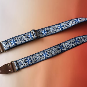 Vintage Style Guitar Strap, Custom Genuine Leather Tips with Name, Guitar Strap for Performance, Personalized Guitar Strap, Guitarist Gift