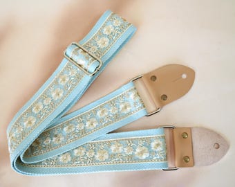Embroidered Guitar Strap, Customized Guitar Strap, Genuine Leather Tips with Name, Guitar Strap for Acoustic/Electric Guitar, Gift For Her