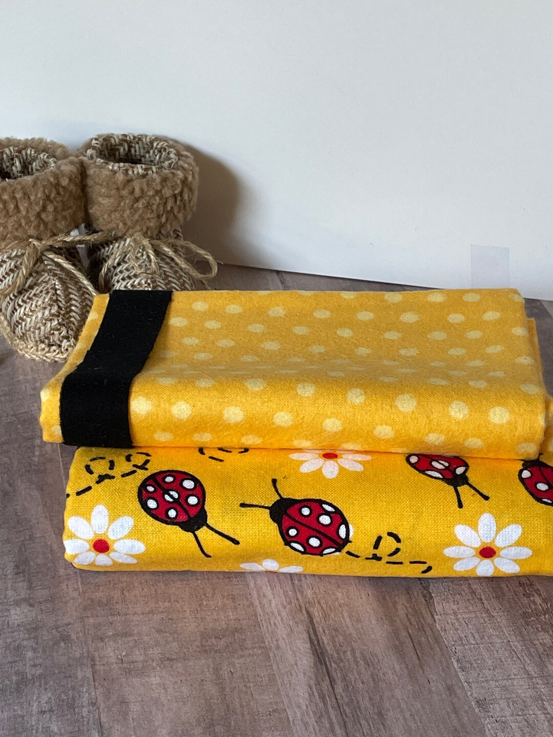 Assorted Pillowcase Kits Flannel to Sew/serge Bedding / Linens / Pillow Covers / Sewing / Diy