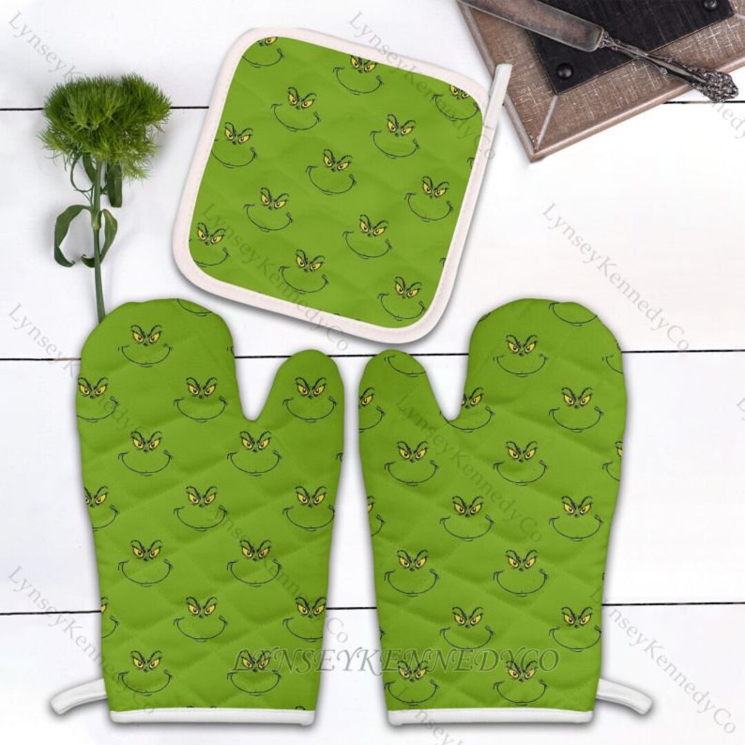 The Grinch Christmas Combo 2 Oven Mitts and 1 Pot Holder Set Etsy