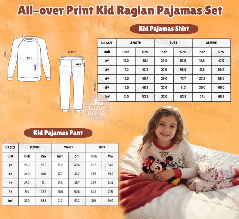Peut inclure: Ensemble de pyjamas pour enfants avec imprim&eacute; int&eacute;gral, comprenant un haut &agrave; manches longues et un pantalon. L'image comprend des tableaux des tailles en pouces et en centim&egrave;tres pour le haut et le pantalon, ainsi qu'une photo d'une petite fille portant le pyjama.