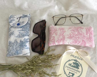 Estuche acolchado para gafas / Estuche Toile de Jouy / Soporte para gafas de sol y lápices / Regalo personalizado
