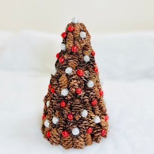 Small Pine Cone Christmas Tree