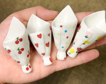 Handmade Ceramic Mini Magnet Vase | Colorful Pottery Fridge Decor, Mom Gift, Grandma Gift, Birthday Favor, Mother's Day Gift, Christmas Gift