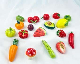 Handmade 3D Ceramic Fruit & Vegetable Fridge Magnets, Mini Food Magnets, Housewarming Gift, Gift for Mom, Gift for Grandmother