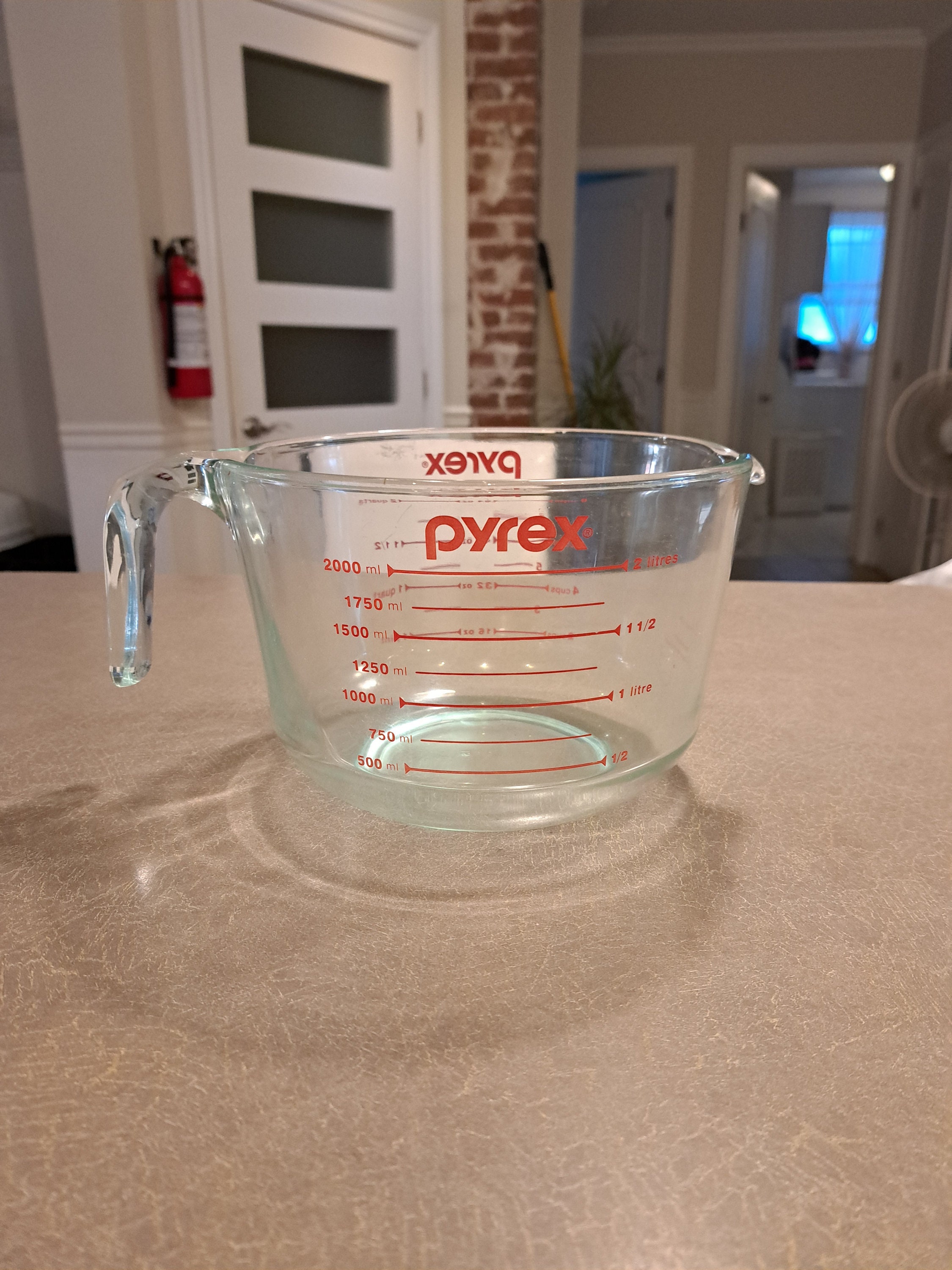 Pyrex Glass Measuring Cups