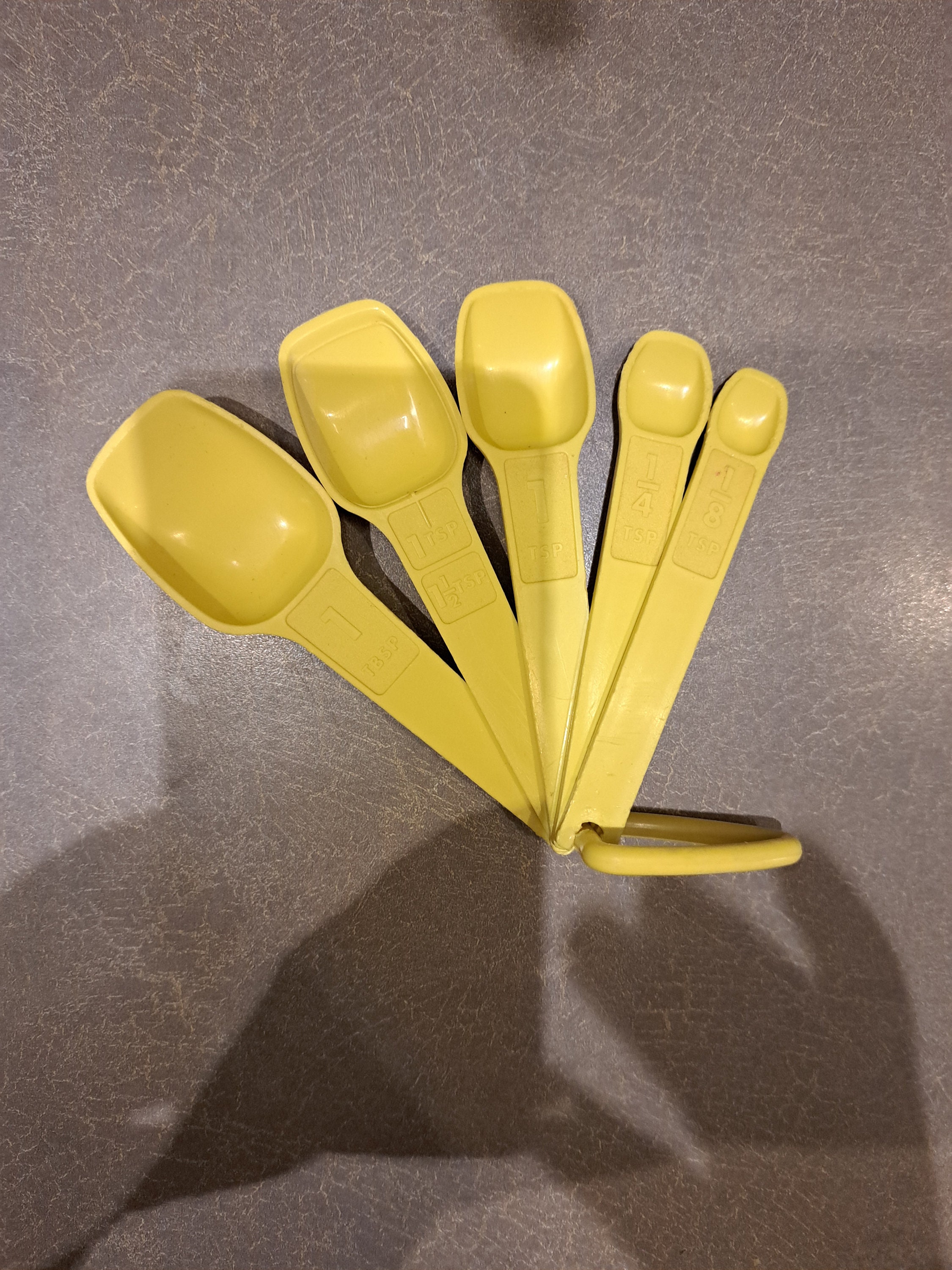 Vintage Tupperware Yellow Measuring Spoon Set Vintage Kitchen