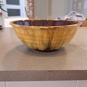 Very large sandstone mixing bowl made in Canada year 70