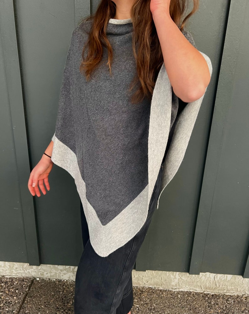 Border Cashmere Poncho image 1