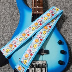 Boite guitare médiator bleu pailleté