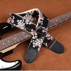 Pink Flowers Black Guitar Strap Handmade Guitar Strap Electric Guitar Strap Guitar Player Gift Adjustable Bass Strap Gifts For Her Bild 3