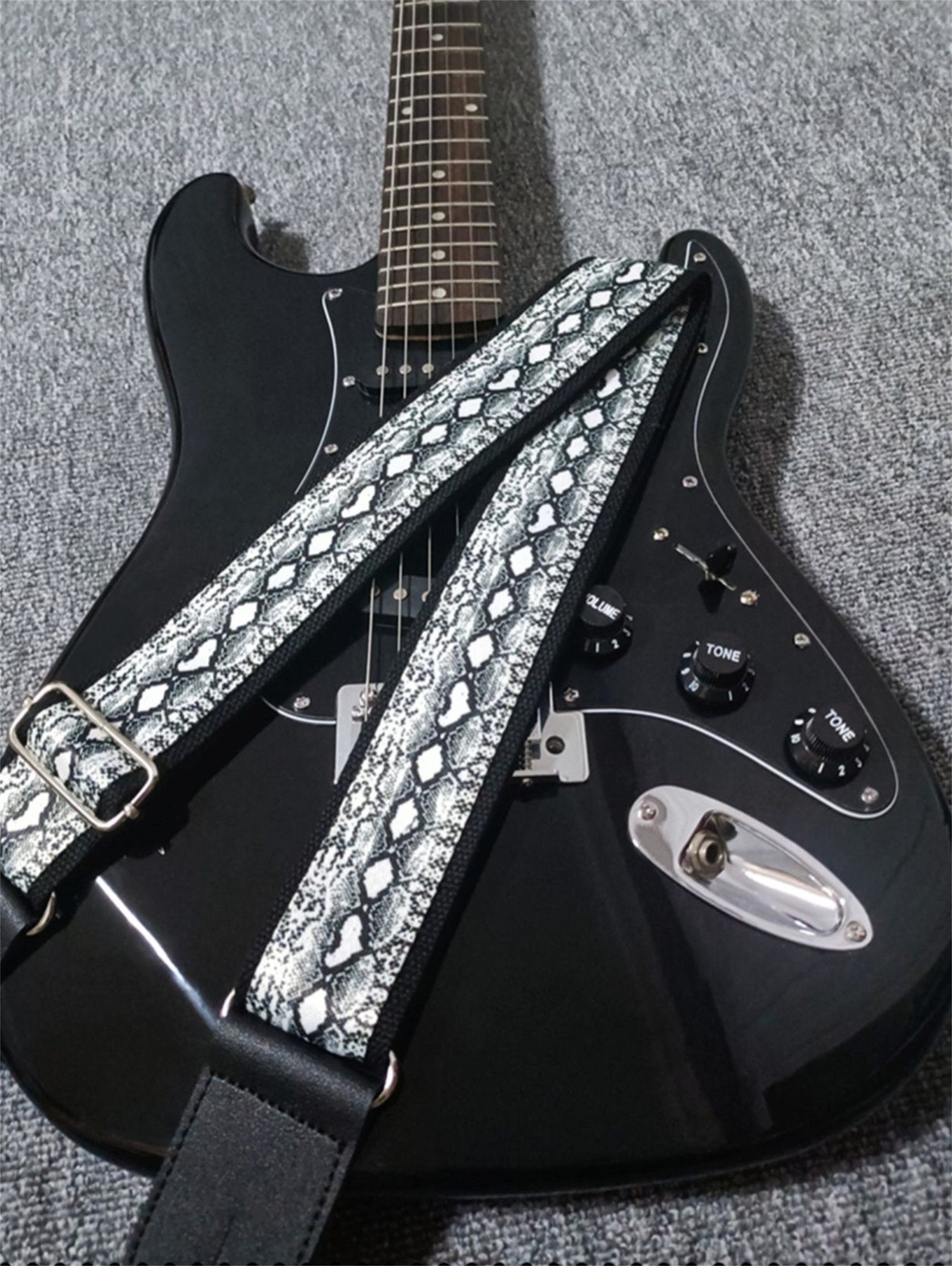Fender Real Vintage Monogram Strap, 1970´s, Gurt, Gitarrengurt (Nr.1) – J's  Guitarshop