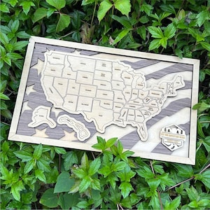 Carte de voyage des États-Unis en bois personnalisée | Liste de contrôle pour les voyages dans les 50 États | Cadeau pour voyageur | Remise de diplôme