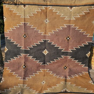 Handwoven Wool Kilim Rug: Bohemian Southwestern Design