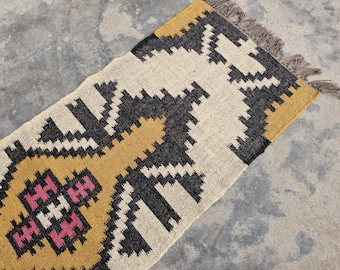 Handmade Kilim Runner Rug Traditional Area Rug Navajo Rug Southwestern Wool Rug Traditional Hallway Handwoven Runner Rug Vintage Kilim Rug