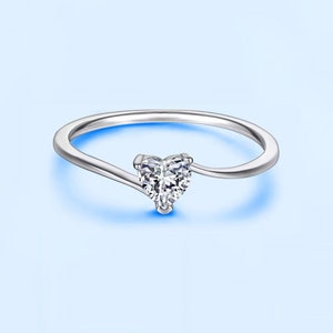 Anel de diamante de coração solitário de moissanite, anel de prata de diamante de coração solitário, anel de noivado de diamante de coração, anel de casamento, anel de coração mínimo