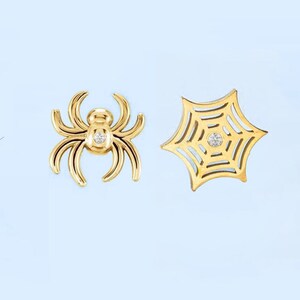 Spider and spider web earrings, spider stud earrings, gothic style earrings, Spider Web Halloween Gift Earrings, Handmade Vintage Jewelry.