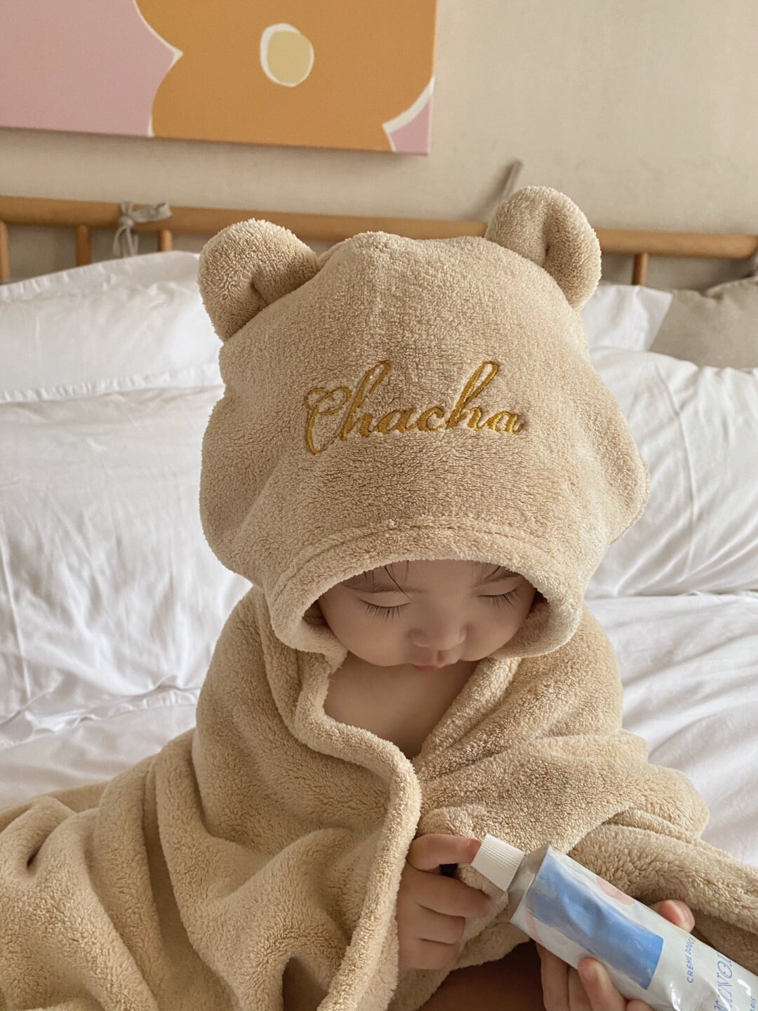 Hand embroidered towel name Children&#39;s Bear Hooded Towel/baby birth gift, hooded blanket, hooded towel, Baby shower,brown,