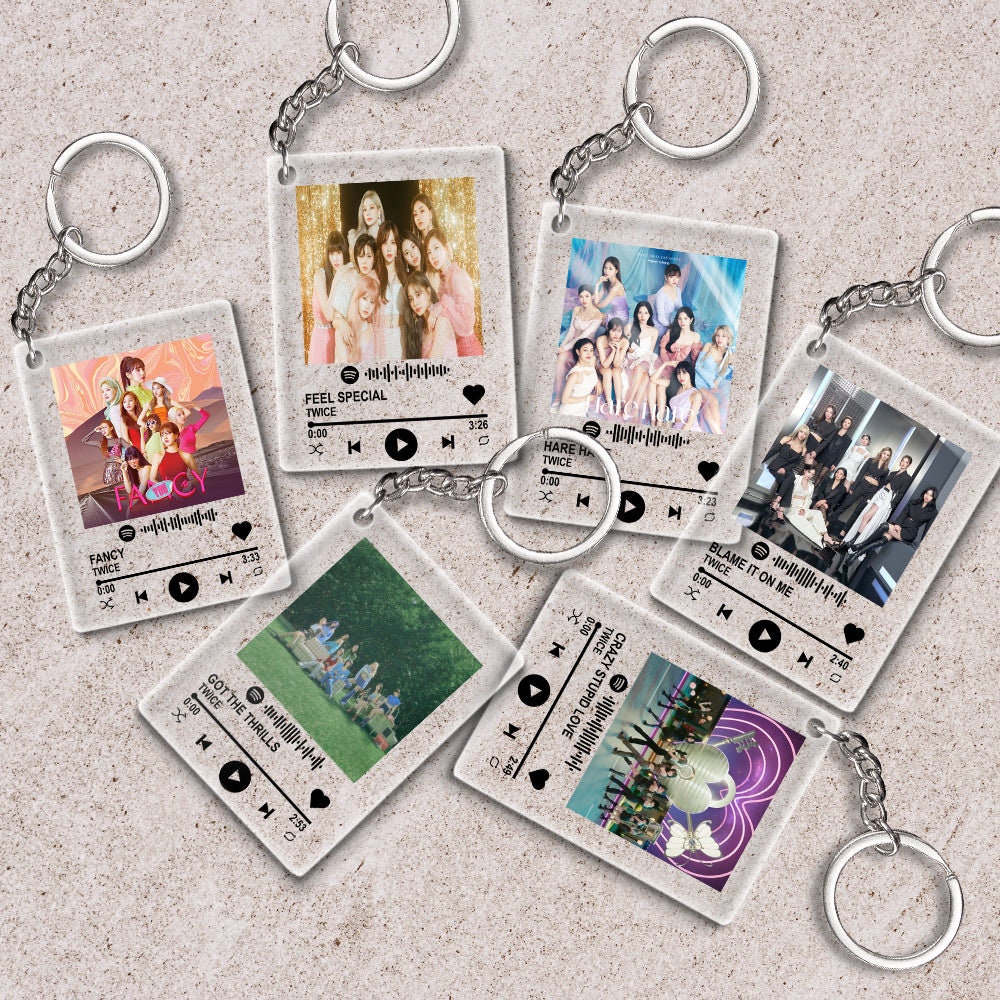 Twice feel Special Member Keychain 