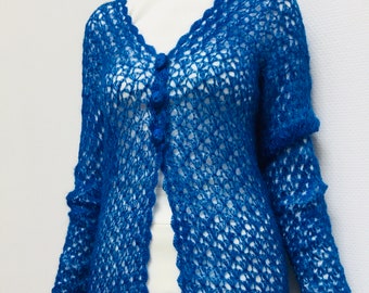 Handgestrickte Strickjacke aus Angoraziegendaunen