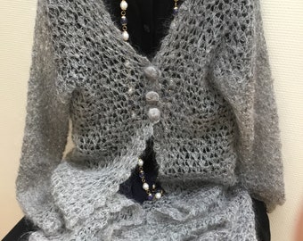 Handgestrickte Strickjacke aus Angoraziegendaunen