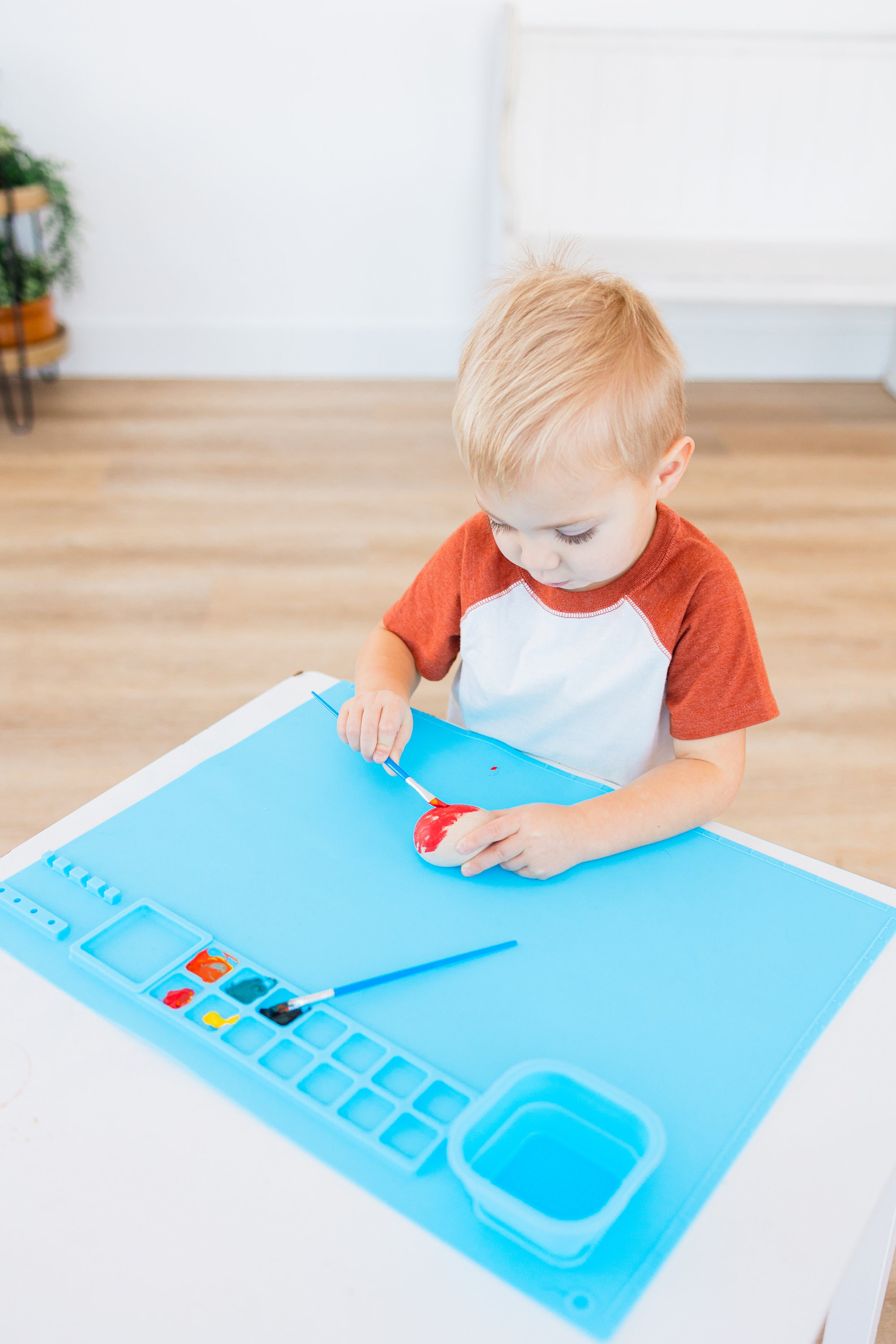 Silicone Painting Mat for Kids 20x 16 With 1 Water Cup, Silicone Art