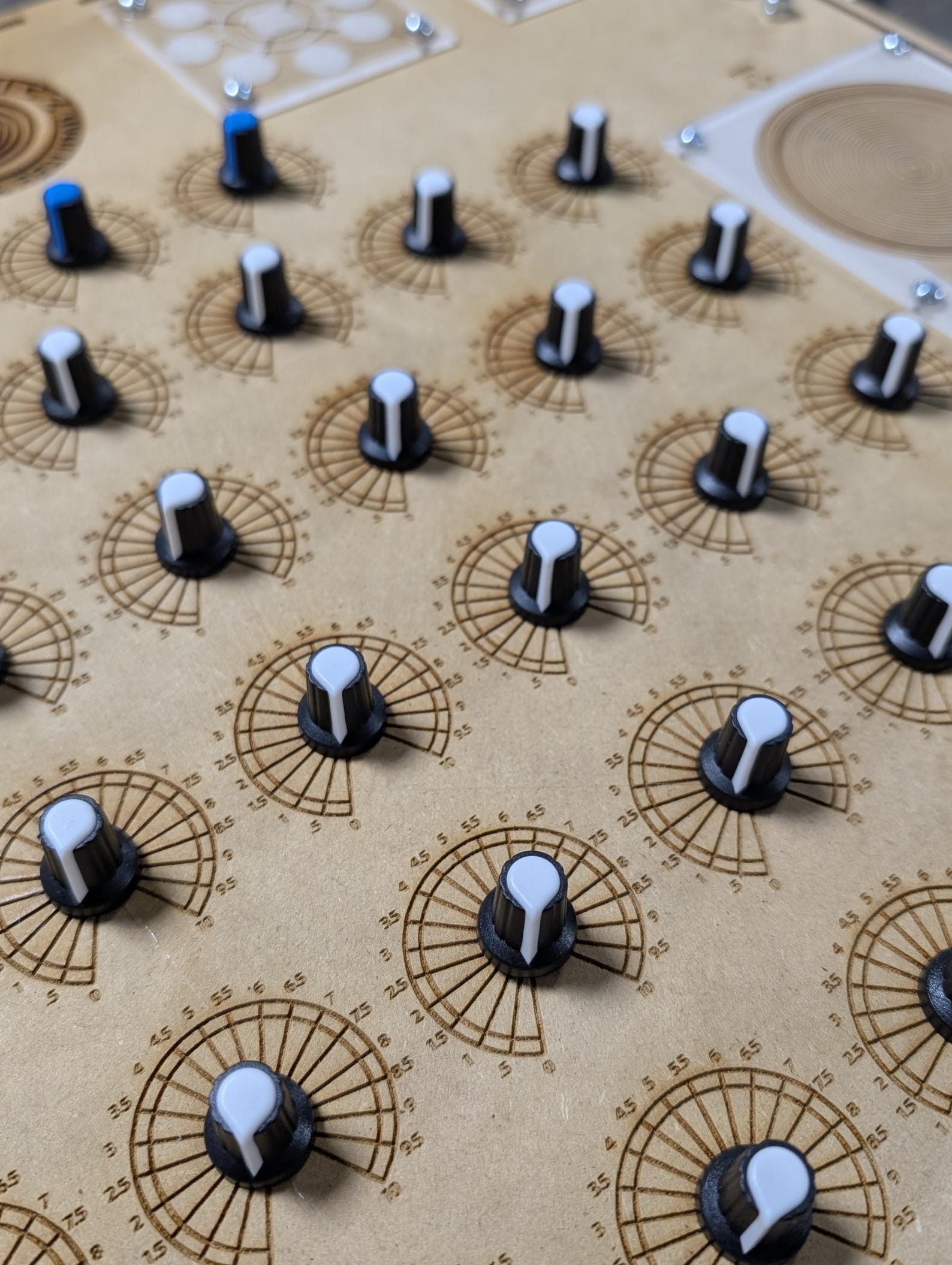Handmade Radionic Machine: 33 Dials, Dual Copier, Electrical Boosters ...
