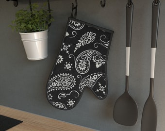 Black Paisley Oven Glove