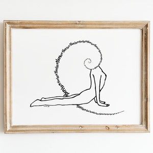 Handgefertigte Kunst Femininer Druck | Yoga Kunst | Selbstfürsorge-Druck | Frauenkörper Kunst | Hebräische Typografie Kunst |