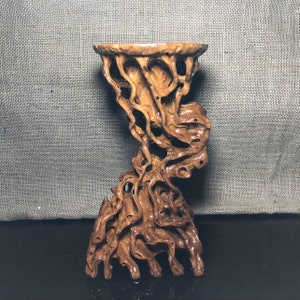 Supporto in legno con legno di ferro, scultura fatta a mano, legno massello, bellissime venature del legno, arredamento per la casa, espositore unico, dimensioni 11"