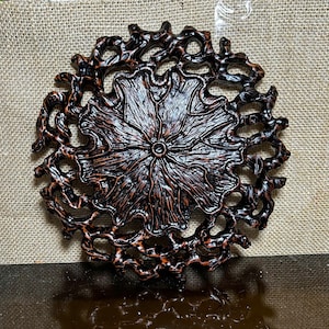 Handgemaakte rode doussiehouten standaard: sculptuur lotusblad, 8,5"