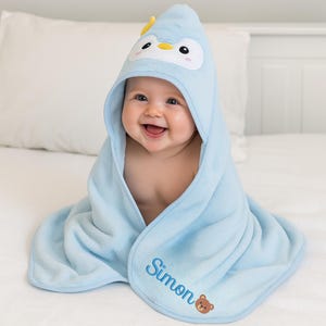 Personalized Baby Towel, Hooded Towel for Baby, Newborn Gift, Personalized Keepsake, Baby Shower Gift, Kids Towel with Embroidered Name